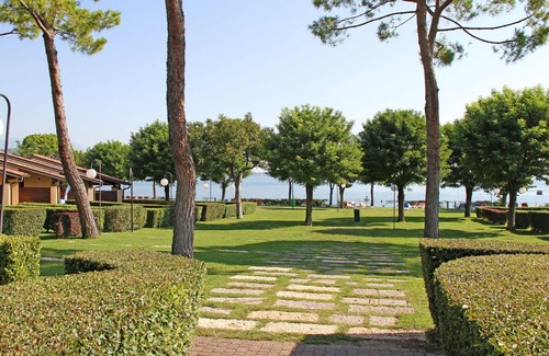 Monte House | Nice apartment in villa for 4 guests with A/C, WIFI, pool, TV and terrace