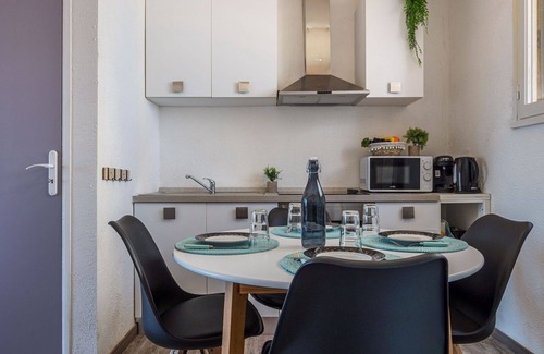 Canet-en-Roussillon Apartment | Nice apartment for 4 guests with WIFI, A/C, TV, balcony and pets allowed