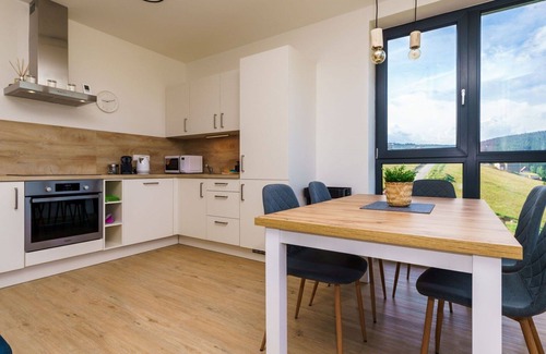 Loucna Pod Klinovcem Apartment | Nice apartment for 6 people with WIFI, TV, balcony and parking