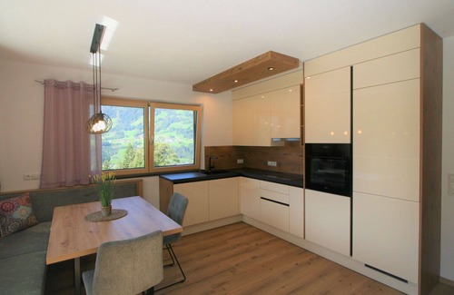 Holdernach Apartment | Nice apartment for 5 guests with WIFI, TV, terrace and parking