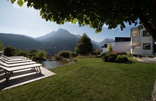 Telfes im Stubai Apartment | Nice apartment for 4 people with pool, WIFI, TV, terrace, pets allowed and parking