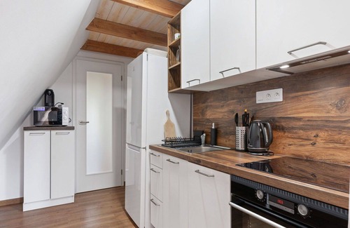Karlovy Dvory Apartment | Nice apartment for 5 people with WIFI, TV and terrace