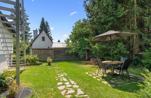 Karlovy Dvory Apartment | Nice apartment for 5 people with WIFI, TV and terrace