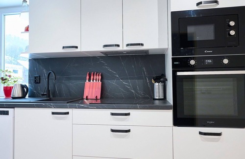 Desna Apartment | Nice apartment for 4 people with WIFI, pool, TV, patio and parking