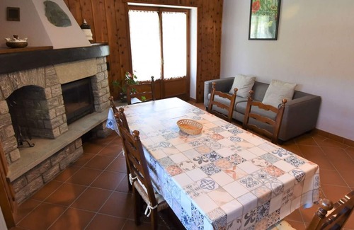 Barche Apartment | Nice apartment for 5 people with WIFI, pool, TV and parking