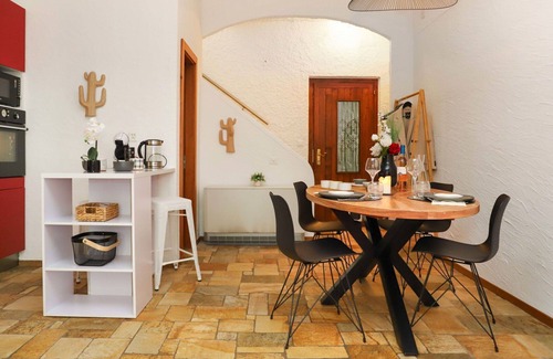 Bouveret Apartment | Nice apartment for 2 guests with WIFI, TV, terrace, pets allowed and panoramic view
