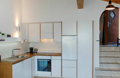 Magadino Apartment | Nice apartment for 2 people with WIFI, TV, patio, panoramic view and parking