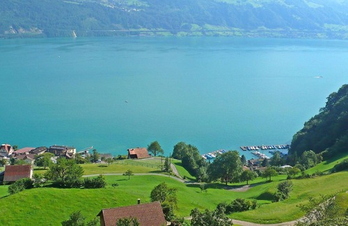 Gersau Apartment | Nice apartment for 2 guests with WIFI, pool, TV, balcony and parking