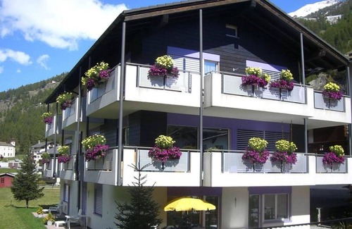 Saas Grund Apartment | Nice apartment for 2 guests with WIFI, TV, balcony and pets allowed
