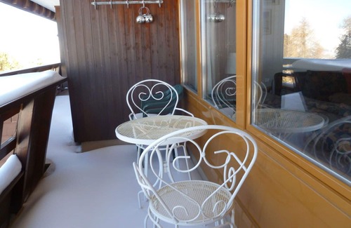 Vex Apartment | Nice apartment for 2 guests with pool, WIFI, TV and balcony