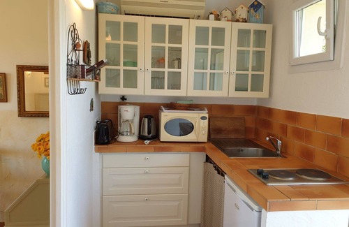 Calvi Apartment | Nice apartment for 2 guests with WIFI, A/C, pool, terrace and parking