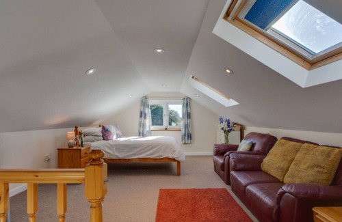 St Merryn Apartment | Nice apartment for 2 people with TV, patio and parking