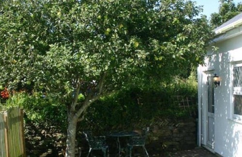 St Merryn Apartment | Nice apartment for 2 people with TV, patio and parking