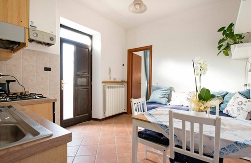 Luino Apartment | Nice apartment for 3 guests with WIFI, TV, patio and parking