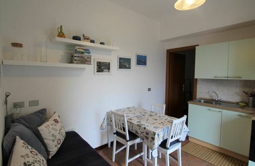 Luino Apartment | Nice apartment for 3 guests with WIFI, TV, patio and parking