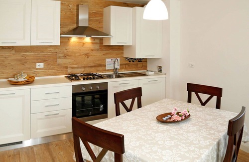 Raveo Apartment | Nice apartment for 3 people with WIFI, TV, patio and parking