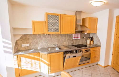 Umhausen Apartment | Nice apartment for 4 people with WIFI, TV and balcony