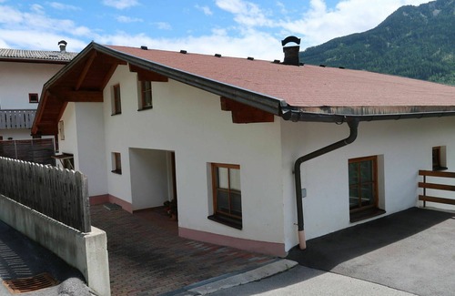Fliess Apartment | Nice apartment for 4 guests with WIFI, TV and patio