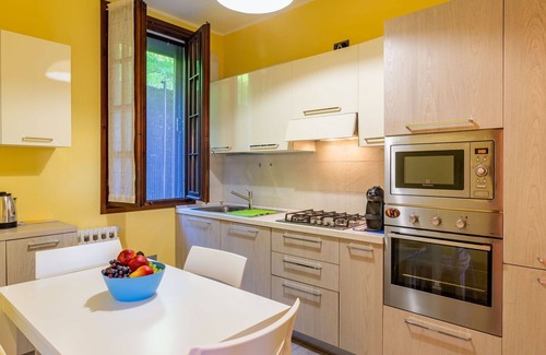 Dongo Apartment | Nice apartment for 4 guests with WIFI, TV and patio