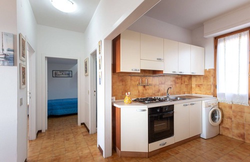 Follonica Apartment | Nice apartment for 4 people with WIFI, TV, terrace and pets allowed