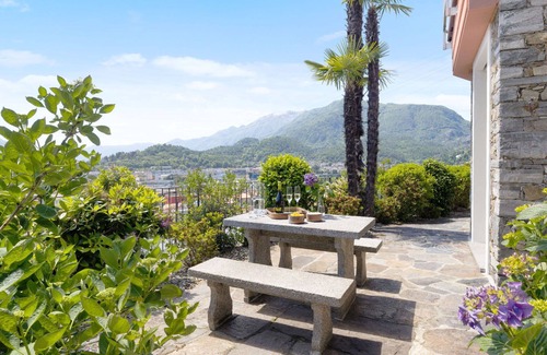 Locarno Apartment | Nice apartment for 4 people with WIFI, A/C, TV, patio and panoramic view