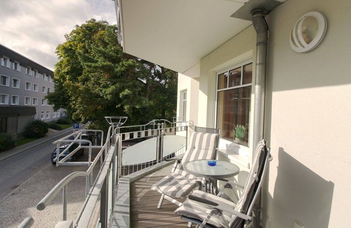 Ostvorpommern Apartment | Nice apartment for 4 people with WIFI, TV, balcony and parking