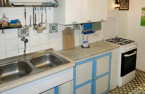 Santa Domenica Apartment | Nice apartment for 5 guests with patio, pets allowed and parking