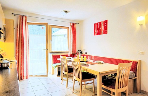 Kappl Apartment | Nice apartment for 5 guests with WIFI, TV and terrace