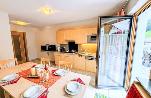 Kappl Apartment | Nice apartment for 5 guests with WIFI, TV and terrace