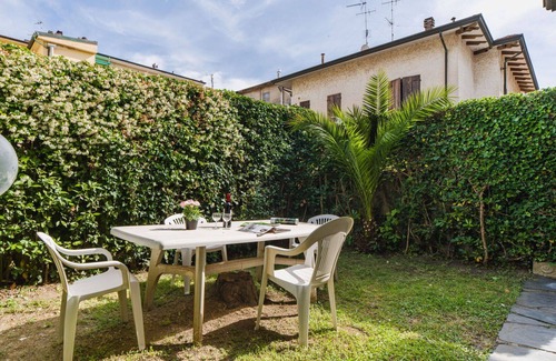 Lido di Camaiore Apartment | Nice apartment for 5 people with A/C, WIFI, TV and balcony