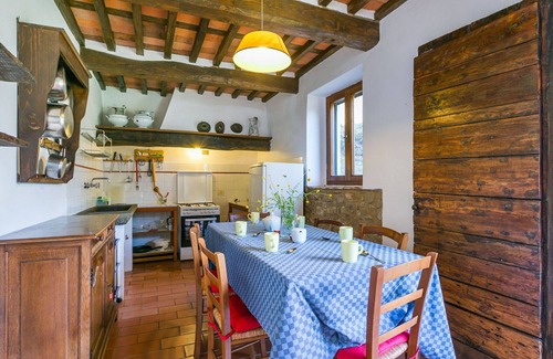 Pietrabuona Apartment | Nice apartment for 6 guests with pool, WIFI, TV, patio and pets allowed