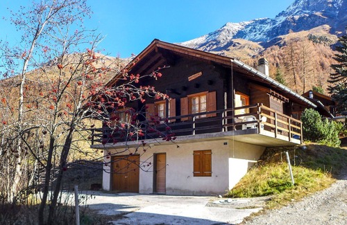 Zinal Apartment | Nice apartment for 6 guests with WIFI, TV, balcony and panoramic view