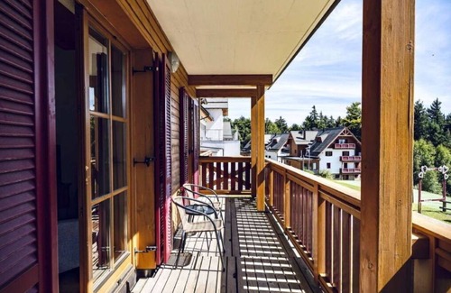 Hocko Pohorje Apartment | Nice apartment for 7 people with WIFI, pool, TV, balcony, pets allowed and panoramic view