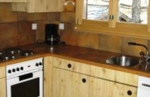 Saas-Fee Apartment | Nice apartment for 8 people with WIFI, TV and pets allowed