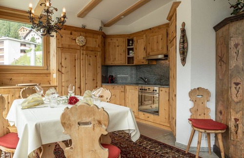 St. Moritz Apartment | Nice apartment for 4 people with WIFI, TV, terrace and parking