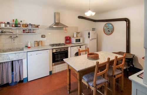 Celle Ligure Apartment | Nice apartment for 5 people with WIFI, TV, terrace and parking