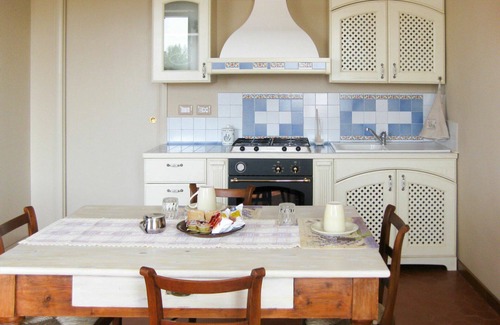 Cossombrato Apartment | Nice apartment for 4 guests with WIFI, A/C, pool, TV, patio and pets allowed