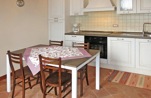 Cossombrato Apartment | Nice apartment for 9 people with WIFI, pool, TV, patio, pets allowed and parking
