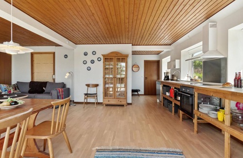 Akirkeby Apartment | Nice apartment in Aakirkeby with WiFi