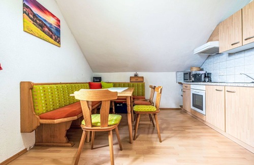 Oeblarn Villa | Nice apartment in villa for 6 guests with WIFI, TV and parking