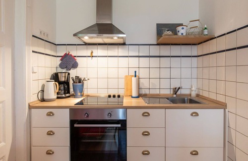 Horne Villa | Nice apartment in villa for 3 people with WIFI, TV, patio and parking
