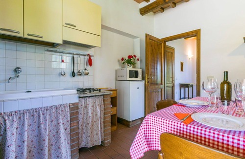 Suvereto Villa | Nice apartment in villa for 4 guests with pool, WIFI, A/C and terrace