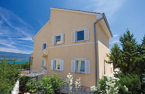 Cizici Apartment | Nice apartment in Malinska