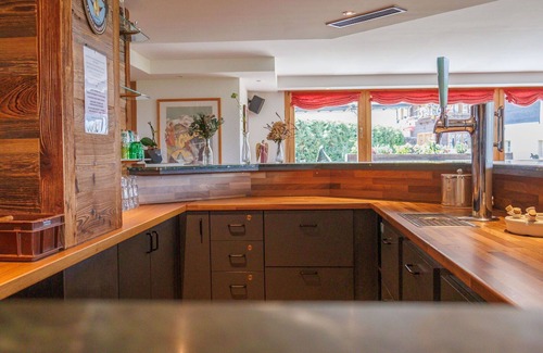 Vercorin House | Nice apartment in villa for 23 guests with WIFI, hot tub, terrace and parking