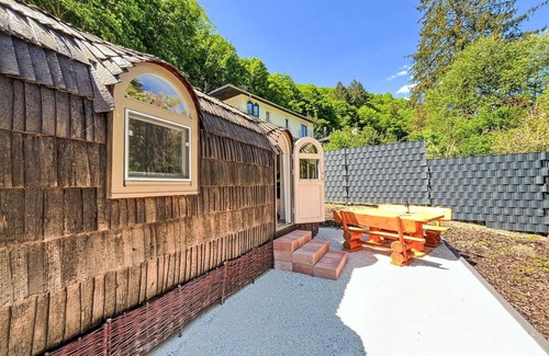 Boppard House | Nice apartment in villa for 2 people with terrace, pets allowed and parking