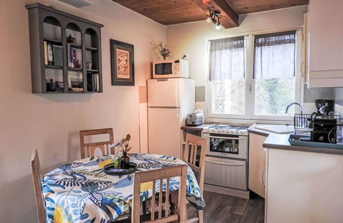Sigonce Villa | Nice apartment in villa for 4 people with WIFI, pool, patio, pets allowed and parking