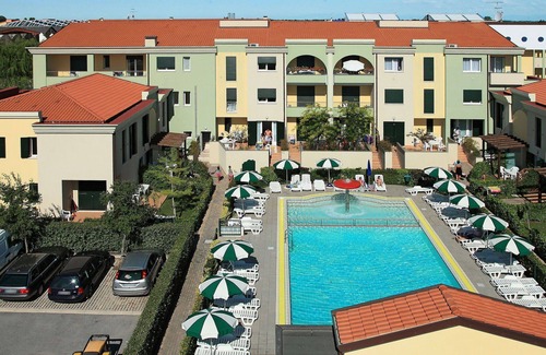 Torre di Fine House | Nice apartment in villa for 6 guests with A/C, WIFI, pool, TV, terrace and parking