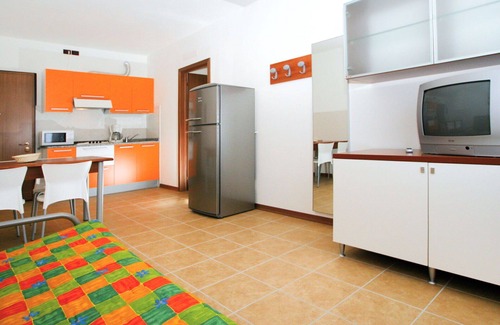 Torre di Fine House | Nice apartment in villa for 7 guests with A/C, pool, WIFI, TV, balcony and parking