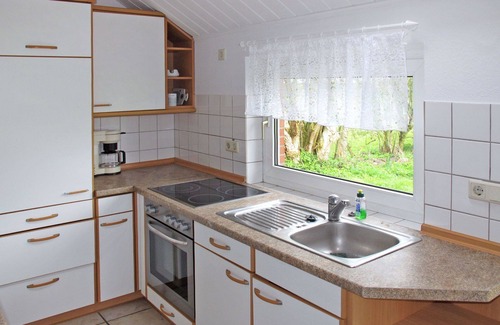 Bunde House | Nice apartment in villa for 6 guests with WIFI, TV, terrace, pets allowed and parking