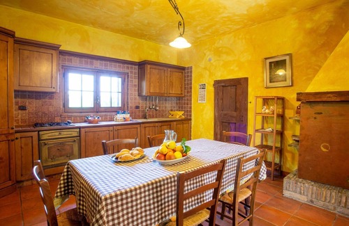 Casalbordino House | Nice apartment in villa for 6 guests with pool, WIFI, TV, terrace and parking